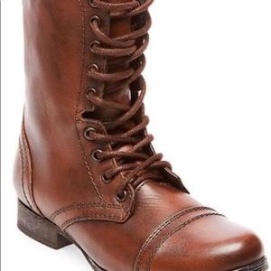 Brown Leather Combat Boots 🥾🍫